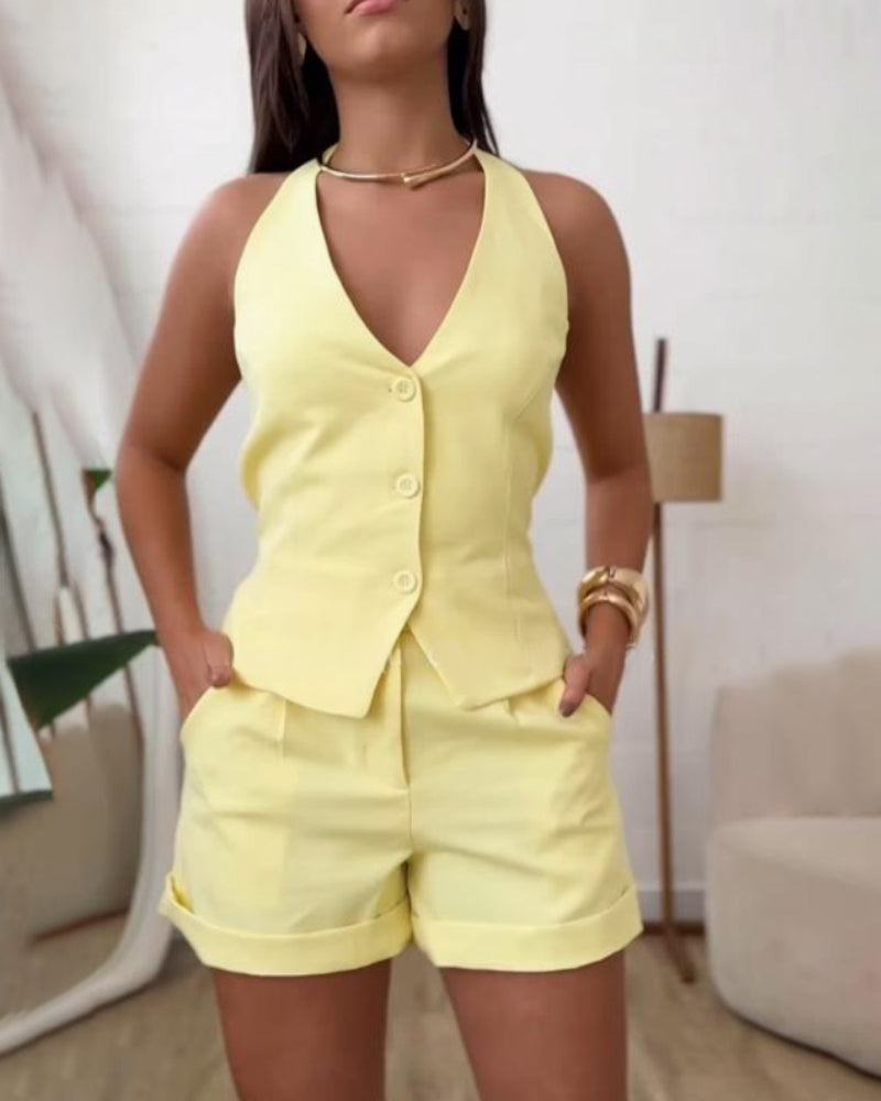 Yellow LA FINE FLEUR  2-piece V-neck sleeveless top and elastic waist shorts set.