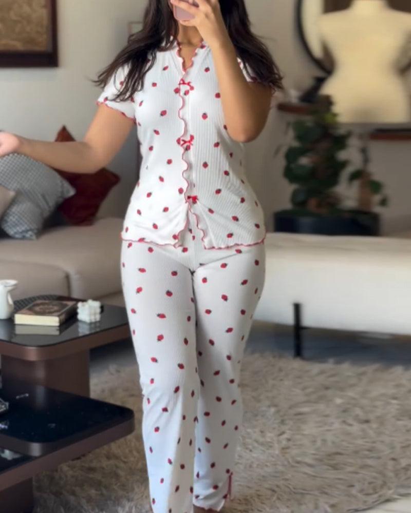 The LA FINE FLEUR Strawberry Print Pajama Set with Stand Collar Tee, soft cotton.