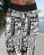 Low Waist Capris Featuring Wooden Buttons and Pockets