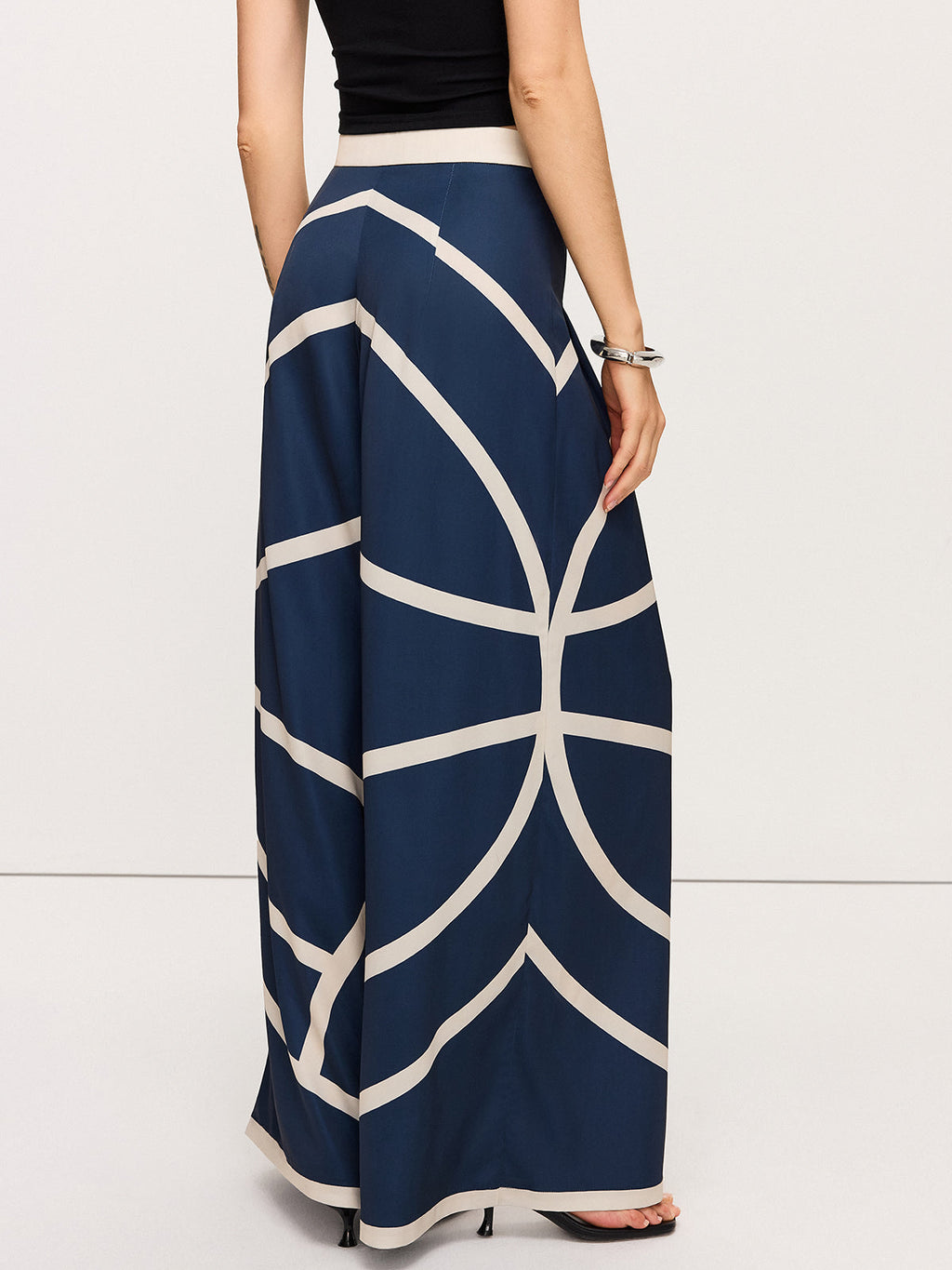 Elevated Wide-Leg Trousers with Stripe Design