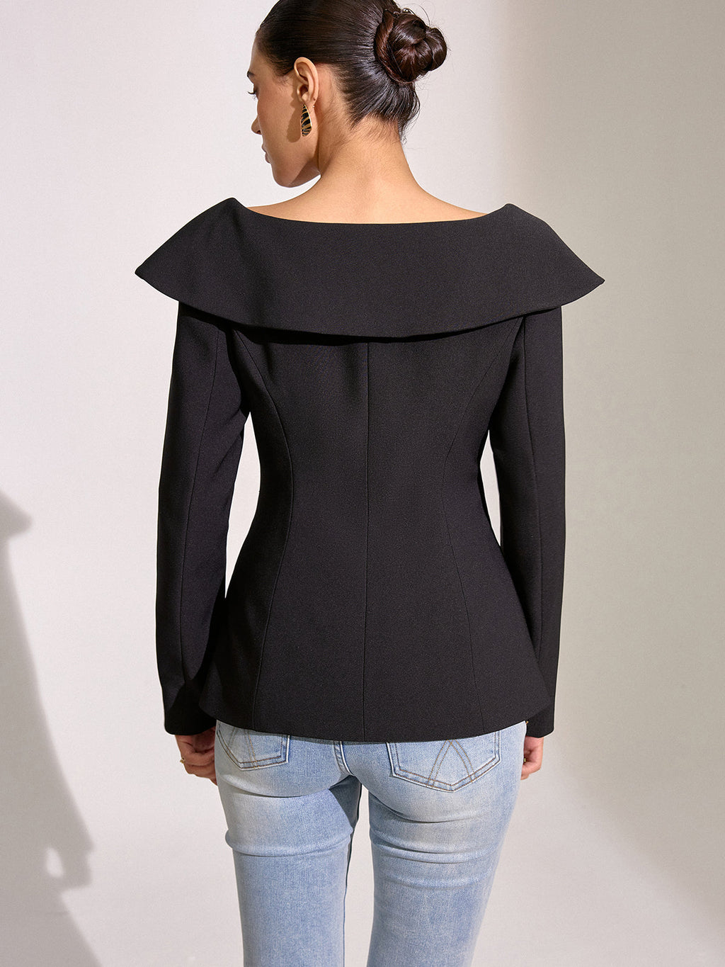 Chic Off-Shoulder Blazer with Large Lapels