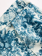 Knotted crop top and matching pants set in light fabric with blue toile de Jouy.